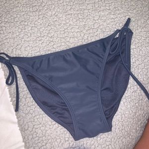 Grey scrunched bikini bottoms.